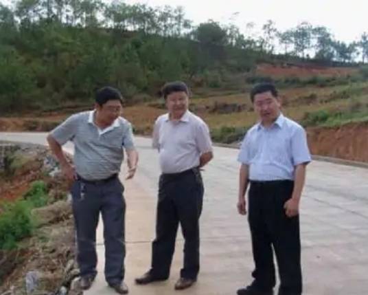 孙正东（PS悬浮手）