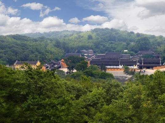 宝华山（江苏省镇江句容市）