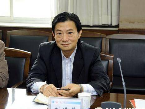 刘进荣（内蒙古工业大学副校长）