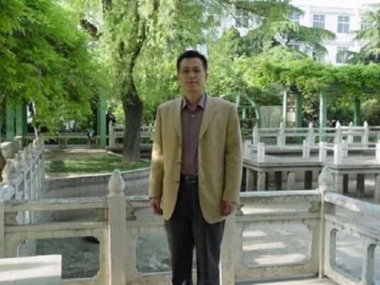 贾立平（西安理工大学人文与外国语学院英语系主任）