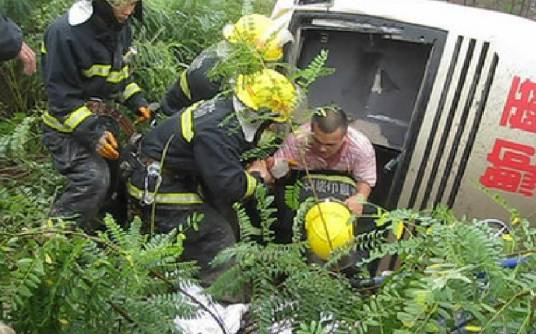 7·14平顶山客车侧翻事故