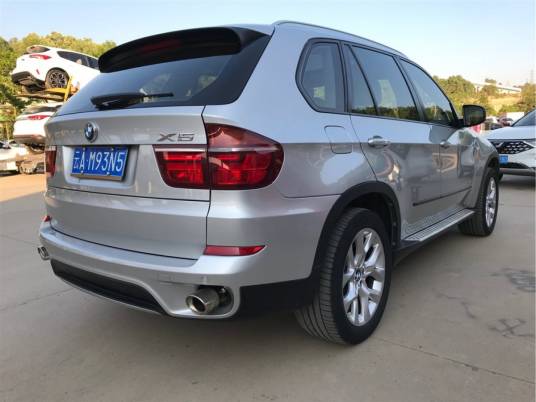 宝马X52011款 xDrive50i 豪华型