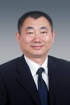 彭正刚（云南省小龙潭煤矿二大队汽车修理班班长）