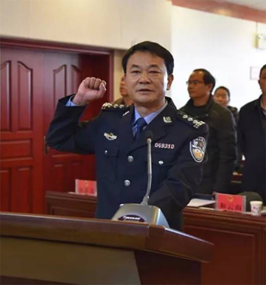 黄建华（丽江市公安局副局长）