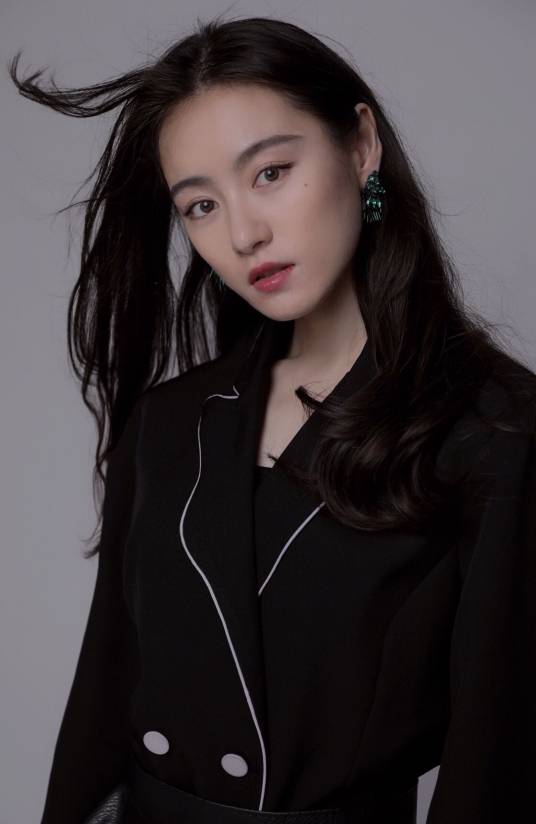 马睿（中国内地影视女演员、歌手）