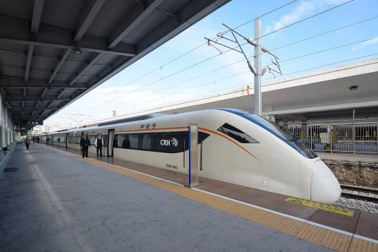 和谐号CRH6A型电力动车组