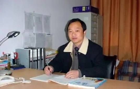 沈春华（杭州市余杭实验中学副校长）