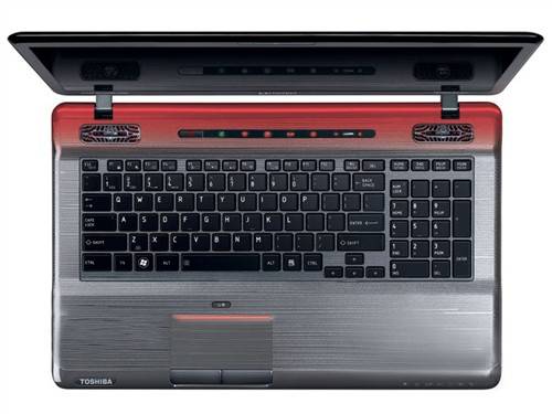 东芝Qosmio X770
