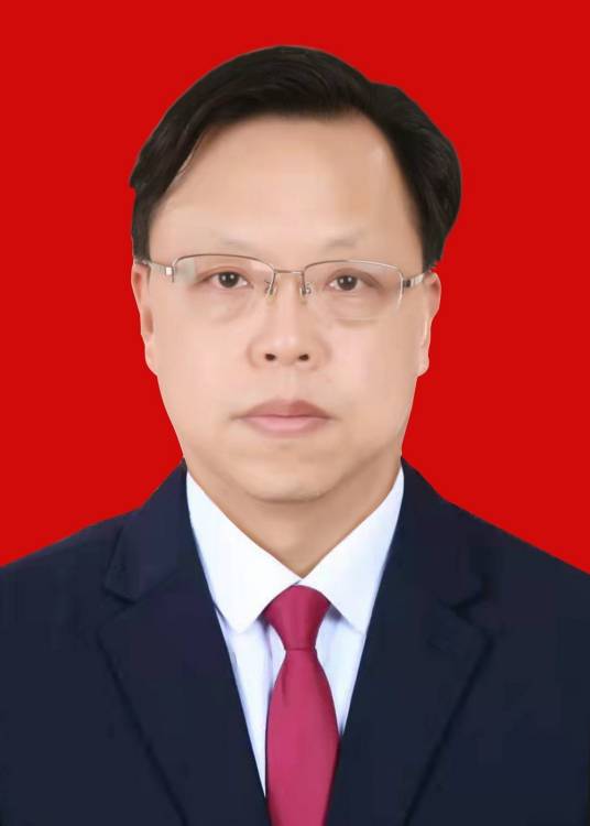黄维（四川省绵阳市涪城区人民政府党组副书记、四川绵阳工业园区党工委副书记、管委会主任）