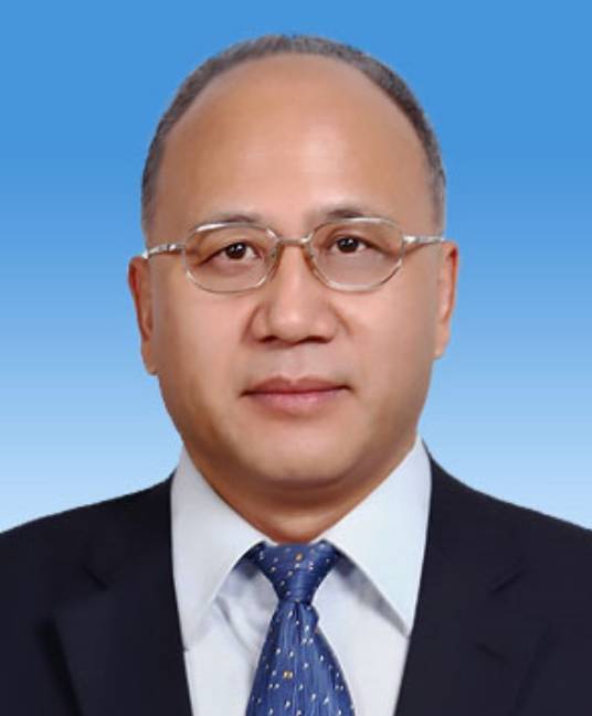 甄占民